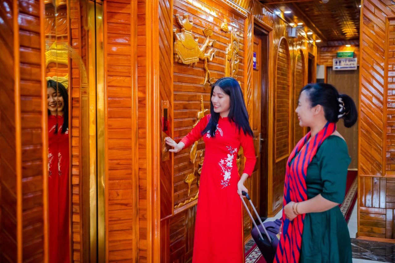 Theking Hotel Huong Gia Eksteriør bilde