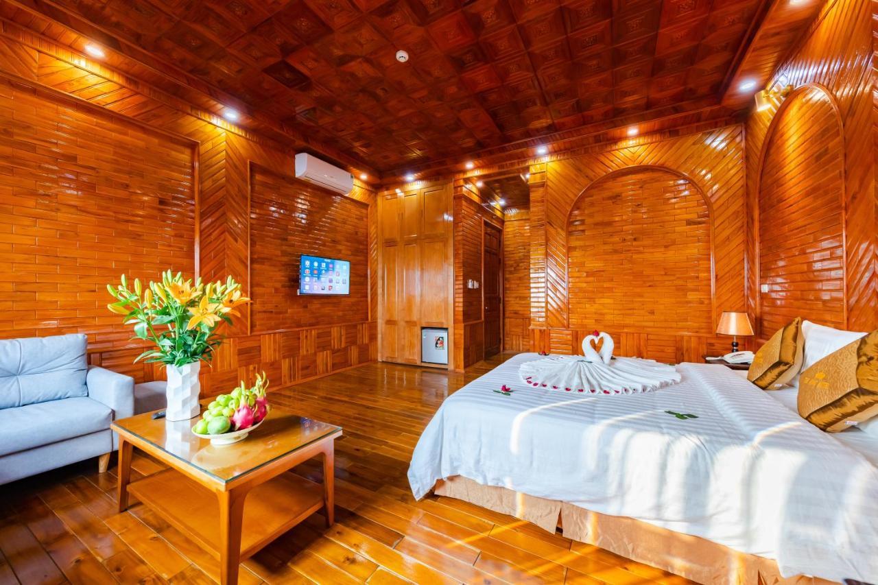 Theking Hotel Huong Gia Eksteriør bilde