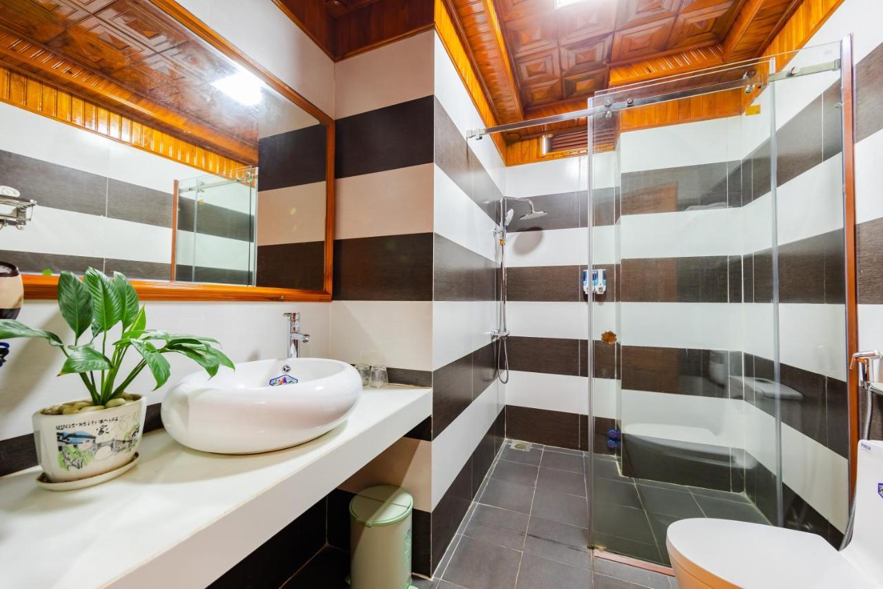 Theking Hotel Huong Gia Eksteriør bilde